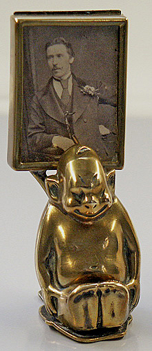 Billiken, Fotohalter, Glücksbringer