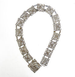 Lilien Gürtel, Art Nouveau, Bronze versilbert, prunkvoll!